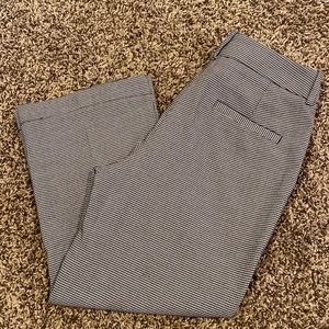 A New Day High Rise Flare Capris Houndstooth Size 2